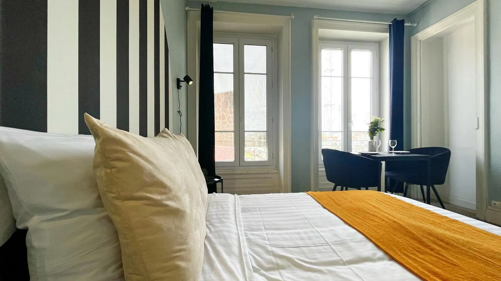 Suite Medice Green Lyon 0*,  France